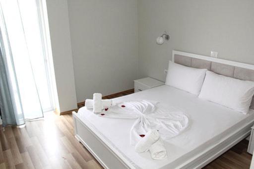 Dream Hotel Ksamil Phòng bức ảnh