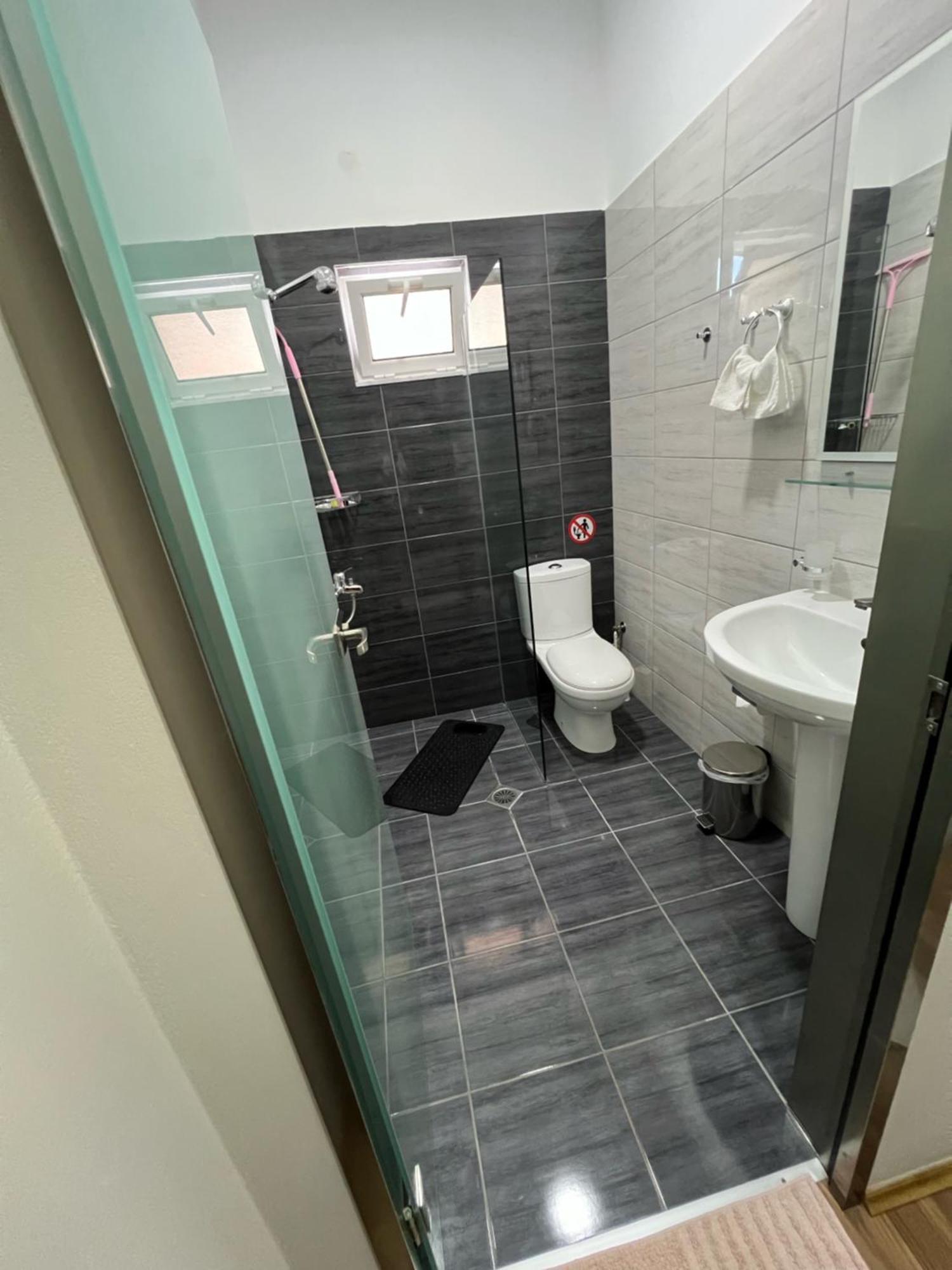 Dream Hotel Ksamil Phòng bức ảnh